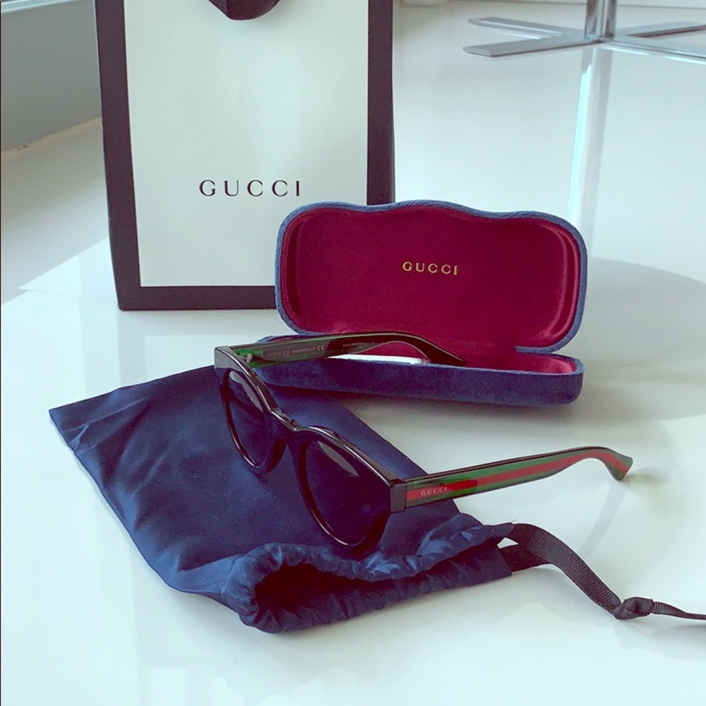 Brand new women’s Gucci shades